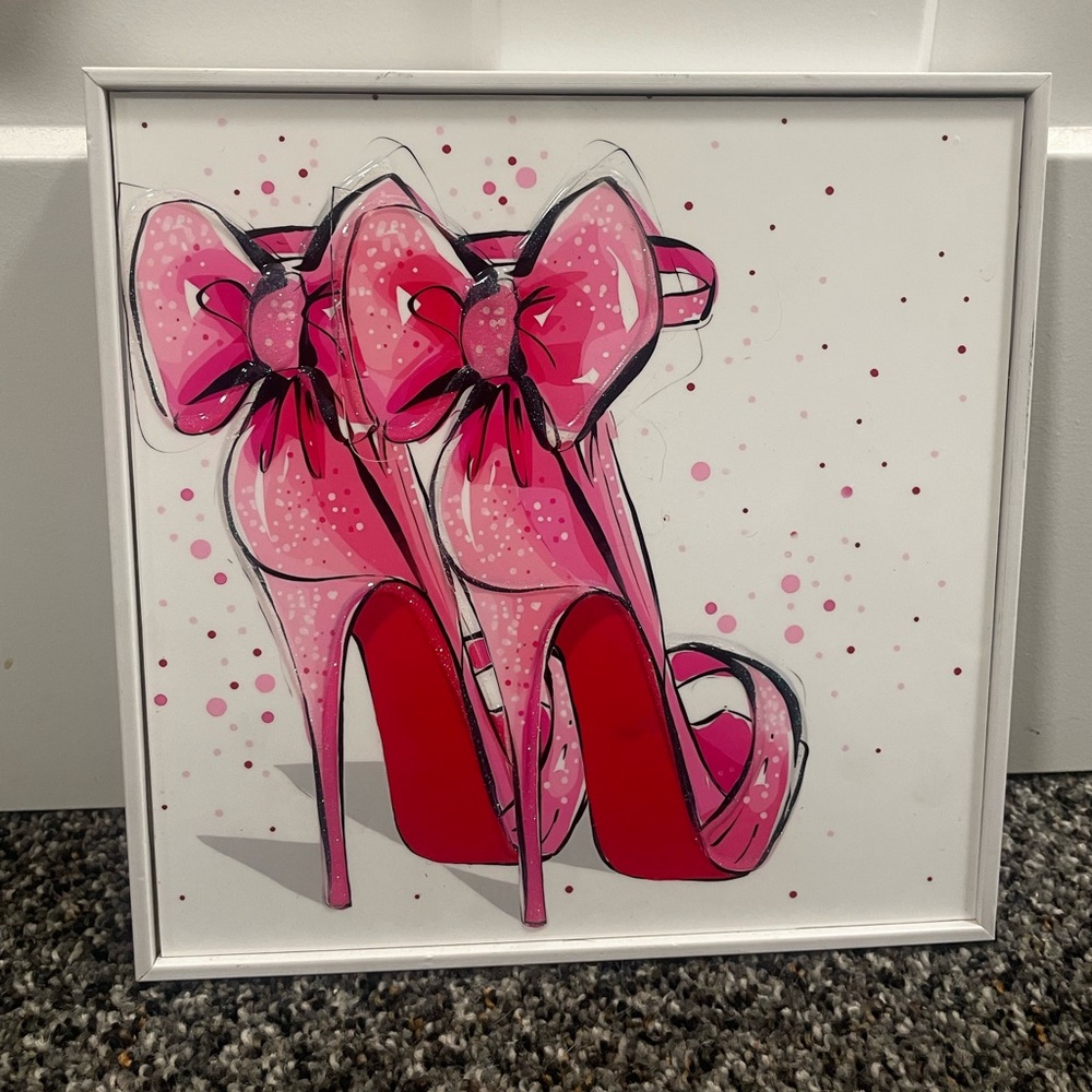 Small Red Bottoms Textured Print